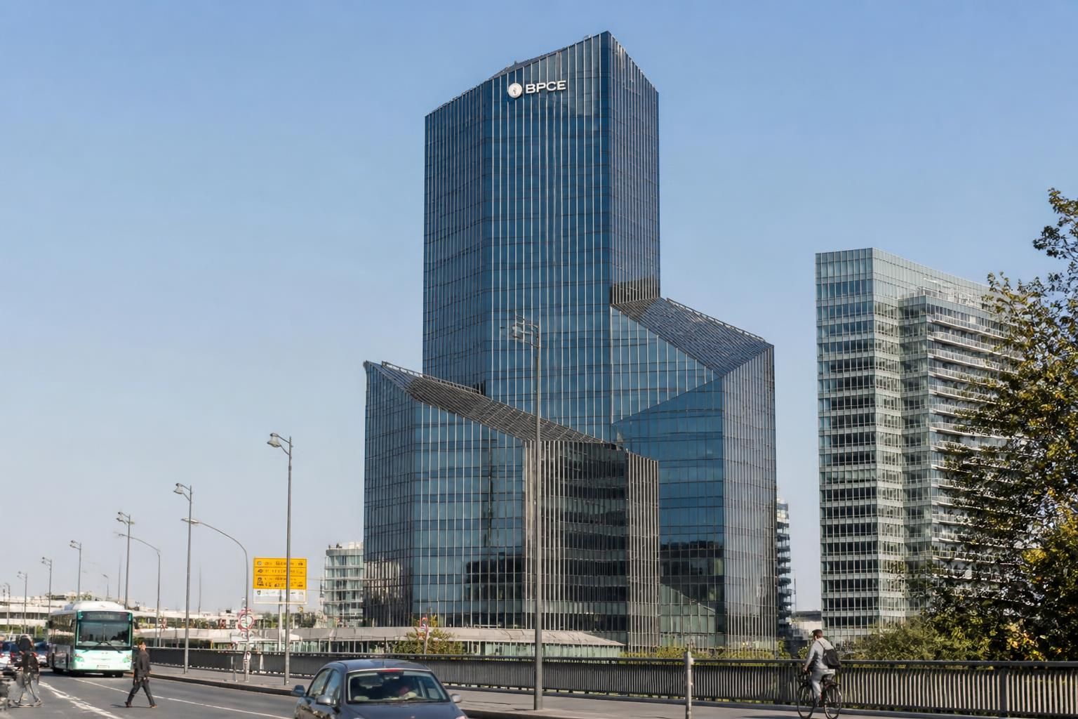 découvrez tout sur la tour bpce est, son architecture, ses fonctions et son impact économique et social sur la région.