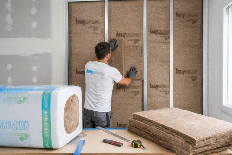 découvrez tout ce qu'il faut savoir sur l'isolation knauf pour optimiser le confort thermique et acoustique de votre logement, tout en réalisant des économies d'énergie.