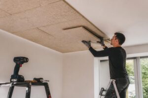 découvrez comment choisir un isolant phonique pour plafond à la fois efficace et accessible, pour améliorer le confort acoustique de votre intérieur facilement.
