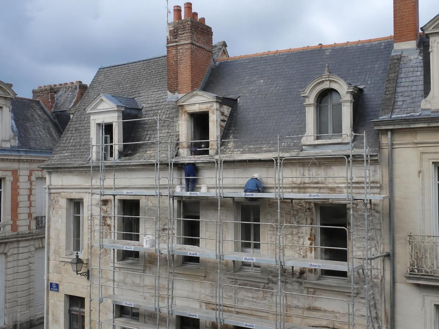 découvrez les conseils essentiels et les opportunités incontournables pour investir à blois en 2026. préparez votre projet immobilier avec succès dès maintenant.